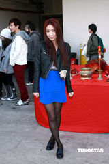 幻灯：劲歌颁奖礼拜神 四大公司歌手缺席杨千嬅失落