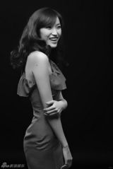 高清图：邹涵虹写真挑战尺度 演绎冷艳性感