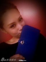 组图：阿娇(钟欣桐)微博自拍美照 芭蕾舞梦幻写真