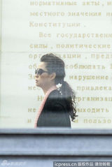 组图：李某案公开宣判 梦鸽现身法院