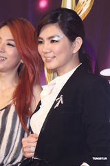 组图：柯震东萧亚轩同场不同台 蔡依林恐吓媒体