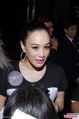 组图：熊黛林钟丽缇携手猛男 旧爱同场不尴尬