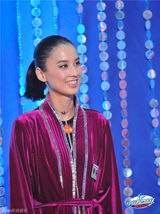 组图：中国星跳跃复赛第二轮阿Sa(蔡卓妍)黄圣依对战