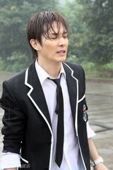 幻灯图集：《我要拍电影》暴雨天取景毛泽东母校 