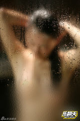 《乐翻天》孟瞳迪沐浴照曝光 饰演妖媚小三