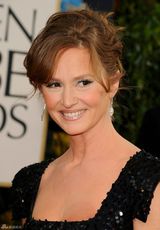 高清图：梅丽莎-里奥亮片黑裙优雅亮相引注目