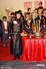 幻灯组图：林峰阿Sa(蔡卓妍)似亲密情侣 狄龙力挺叶童丈夫