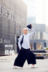 明星爱街拍：包贝尔搞怪出镜 玩出时尚新花样