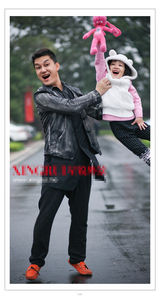 组图：《爸爸》村长李锐四岁可爱女儿跳跳曝光