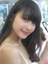 组图：越南15岁拳击妹走红 私照兔女郎清新美艳