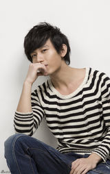 组图：成毅写真阳光轻松活力十足