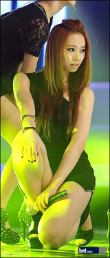 组图：韩新女团EXID《Show Champion》节目性感华丽