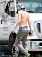 组图：塞斯-罗根群星喜剧《末世》片场照