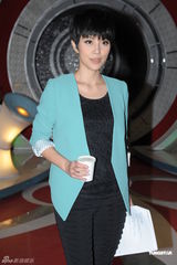 组图：《三个女人一个墟》蒙嘉慧畅谈剩女话题