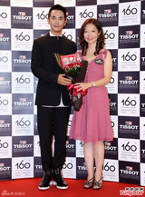 组图：“温太医”张晓龙做代言 台北展优雅形象