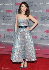 组图：《权力游戏》开播红毯 龙女俏皮瑟曦冷艳