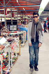 组图：张峻宁假日阳光照出炉 率真本性尽展无遗