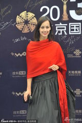 组图：《B级片之王》剧组亮相北京电影节蓝毯