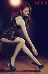 幻灯图：国民校花孙文婷拍写真 “夜上海”为爱私奔