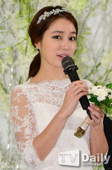 组图：李秉宪李珉廷大婚甜蜜互送吻 群星道贺