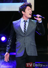 组图：2AM、IU、SHINee等献唱《超级模特选拔赛》