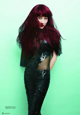 组图：马苏化身魔女登杂志封面 坦言只爱真实自己