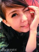 组图：新任J女郎昆凌美图盘点 18岁嫩模萌照曝光