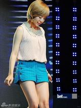 组图：少女时代Sunny等出演《以一敌百》比拼智力