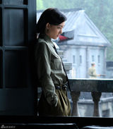 组图：王丽坤军装照曝光 《青盲》美丽绽放