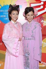 组图：曾志伟蒙嘉慧胡杏儿等录节目卖力演出