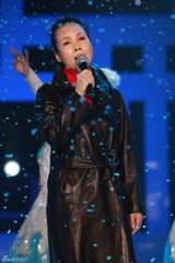 高清组图：田震《笑林盛典》复出 坦言生病很后怕