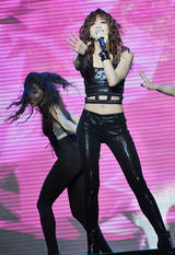 高清组图：周杰伦小师妹变小野猫 袁咏琳甩头狂舞