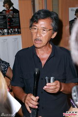 组图：林子祥为音乐会彩排 歌迷有耳福