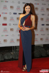 组图：吴奇隆光棍节不谈爱 刘诗诗身体亮红灯