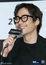 组图：《人类灭亡报告书》首映 金康宇金圭丽等出席