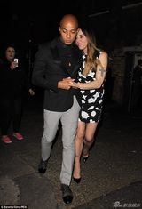 组图：贝嫂庆40岁生日小贝陪伴 辣妹马汀等齐贺