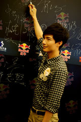 组图：陈楚生对话创业者 讲述成长与梦想