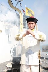 组图：《甲午大海战》曝邓世昌新造型 陆毅不惧炸点
