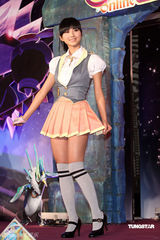 幻灯：豆花妹成新一代宅男女神 接棒瑶瑶代言游戏 