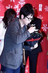 高清组图：韩片《巨塔》VIP首映举行群星捧场