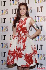 组图：梁朝伟张家辉碰头不聊金马奖