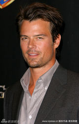 幻灯：ShoWest展会群星璀璨 “欲女”洛佩兹拼人气