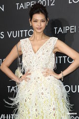 组图：张曼玉亮相台北 谈演戏渴望挑战新角色