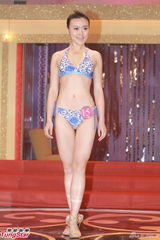 组图：ATV亚洲小姐众佳丽泳装火辣展身材