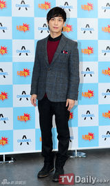 组图：韩星郑佳恩金元俊等宣传《让人吃惊的故事》