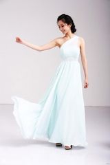 高清图：李曼全新写真曝光 淡蓝长裙气质典雅