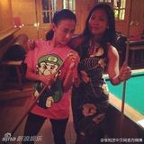 组图：曝张柏芝母子新加坡私房照 生活惬意幸福