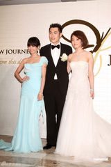 高清组图：蔡依林担任美丽伴娘 参加姐姐婚礼