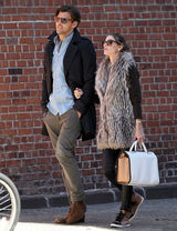 高清组图：纽约名媛奥利维亚-巴勒莫和男友现身