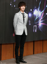 高清图：SJ 2AM成员与IU等出席KBS台新节目记者会